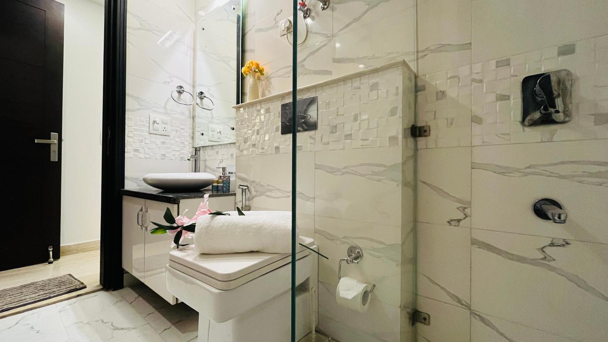 Olive Service Apartments - Greater Kailash New Delhi Rum bild