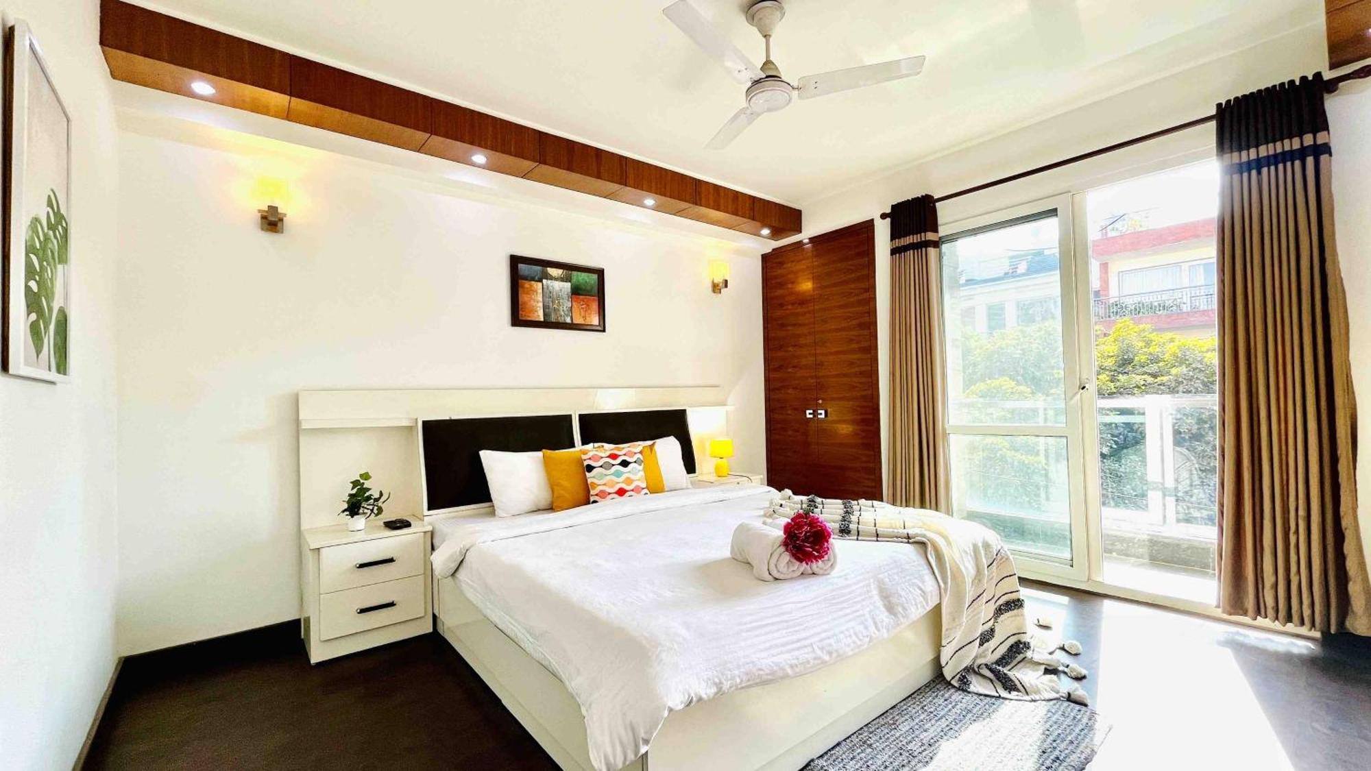 Olive Service Apartments - Greater Kailash New Delhi Rum bild